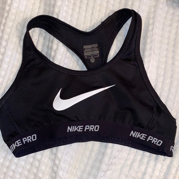 Nike Sports Bra - Picture 1 of 2